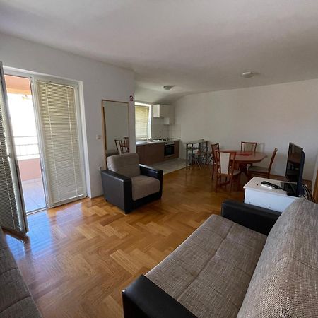 Apartments Dunja มาลินสกา ภายนอก รูปภาพ