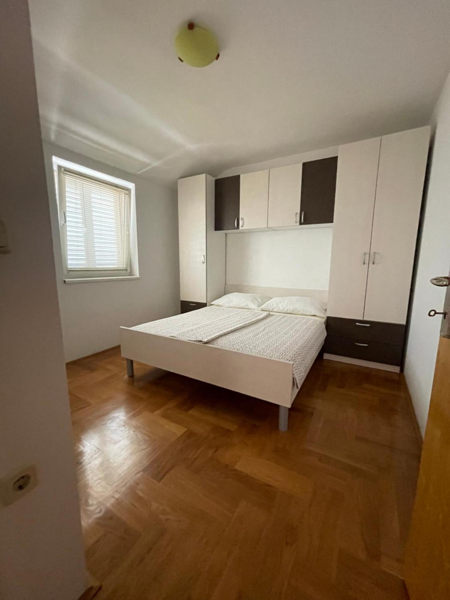 Apartments Dunja มาลินสกา ภายนอก รูปภาพ